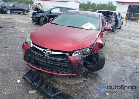 2015 Toyota Camry Xse z USA, uszkodzony, nr VIN 4T1BF1FK1FU973553